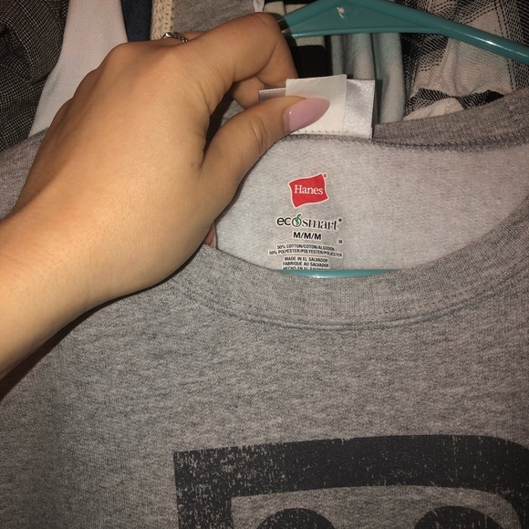 Authentic Disney pullover - Picture 3 of 4